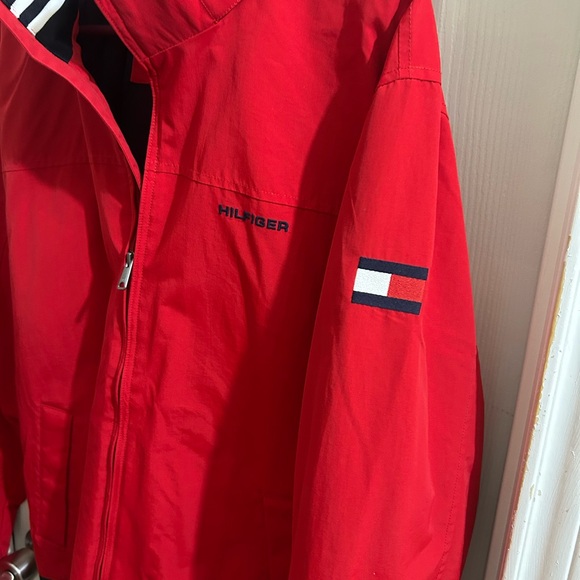 Tommy Hilfiger Men's Lightweight Waterproof Regatta Bomber Jacket - Picture 4 of 6